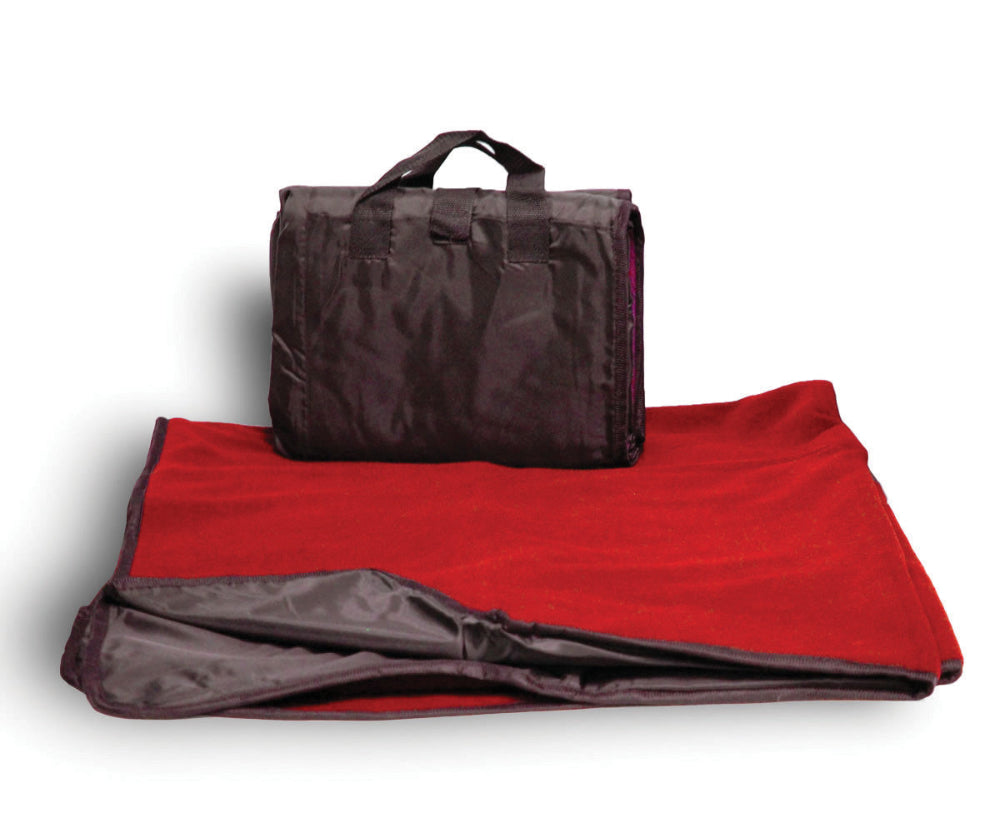 Red picnic blanket – soft, lightweight, and perfect for outdoor events, picnics, and beach days.