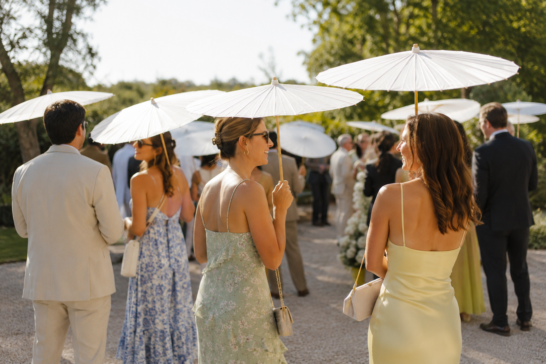 How to Display and Distribute Parasols at an Outdoor Event
