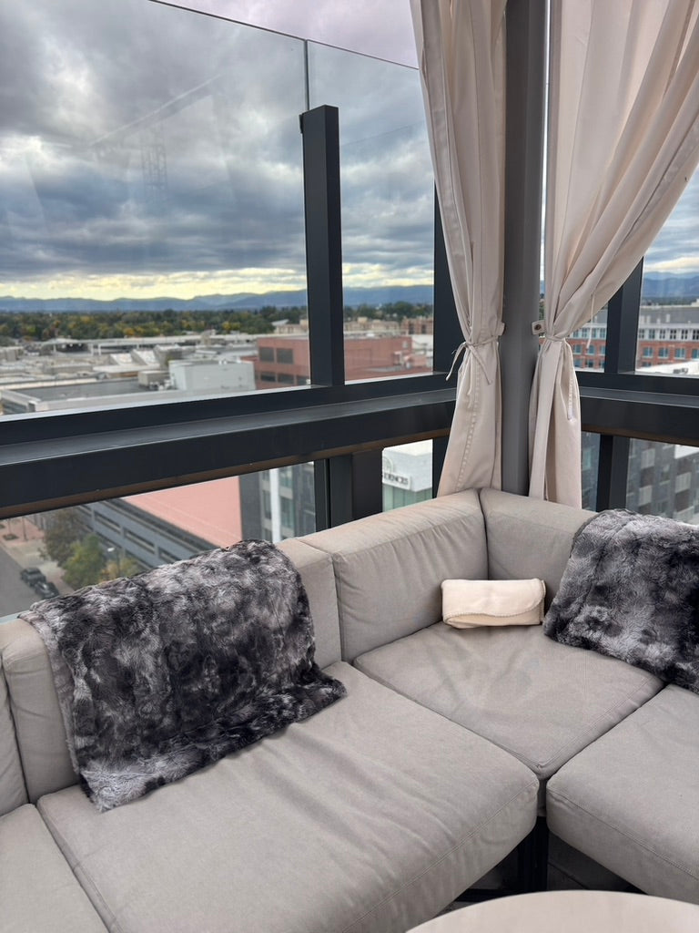 Cream Fleece Blanket (Rental) event photo 3