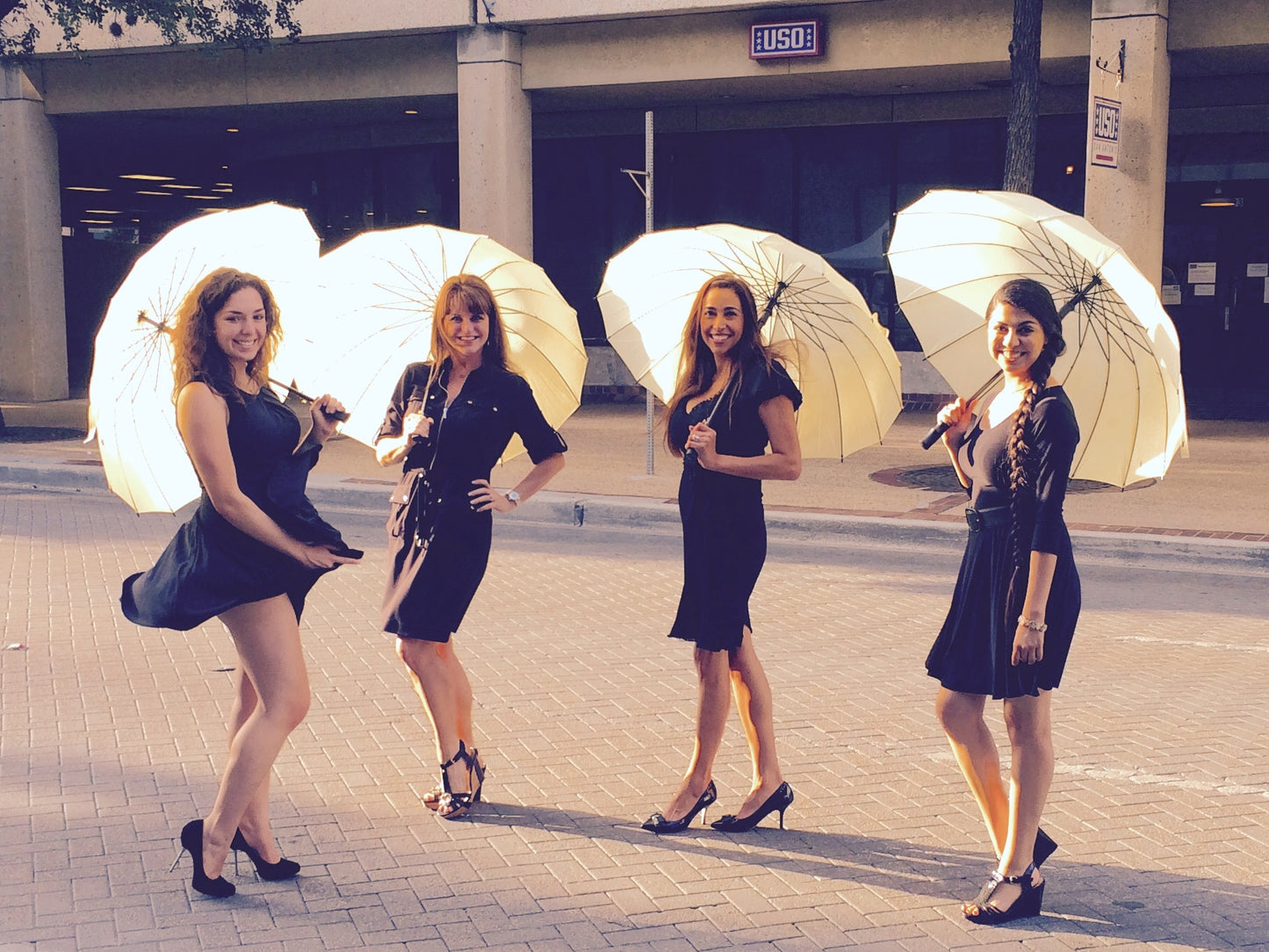 Butter Large 16-Panel Umbrella (Purchase)